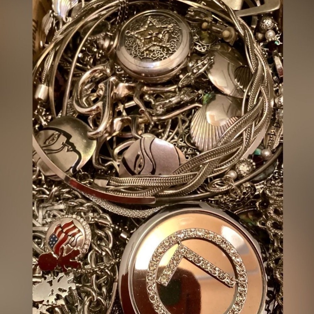 4 LBs vintage fashion jewelry~ mostly wearable